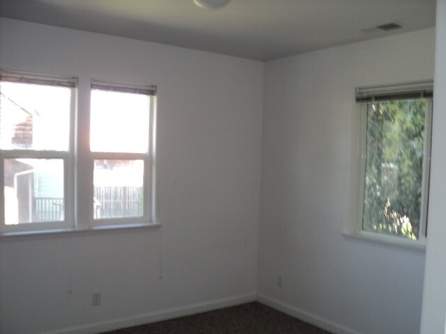 Building Photo - 521 Vance Lake Ln