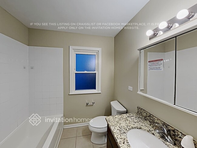 Building Photo - 2116 Hickory Ct