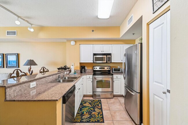 Building Photo - 9900 S Thomas Dr