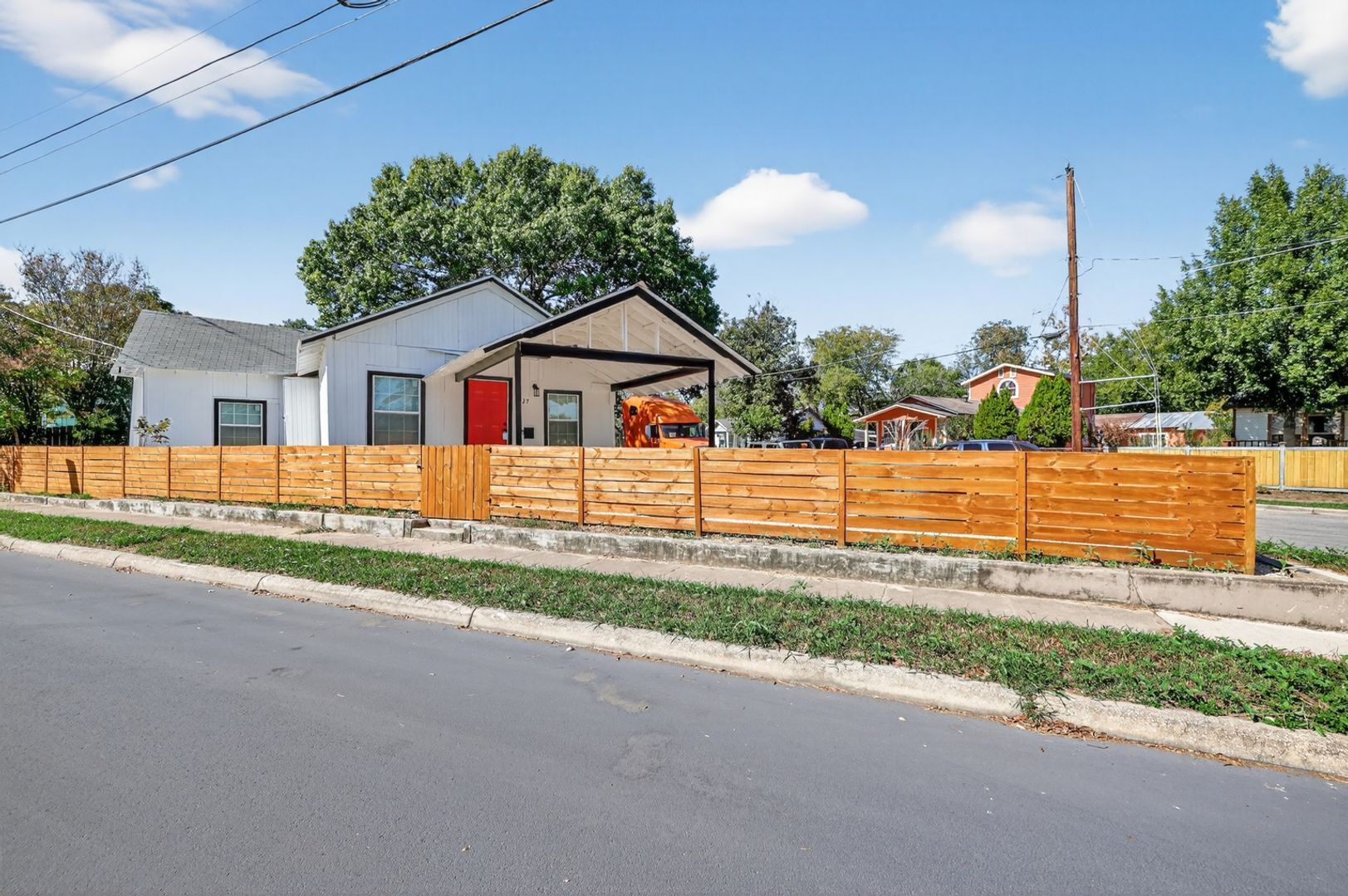 Building Photo - 427 Floyd Ave