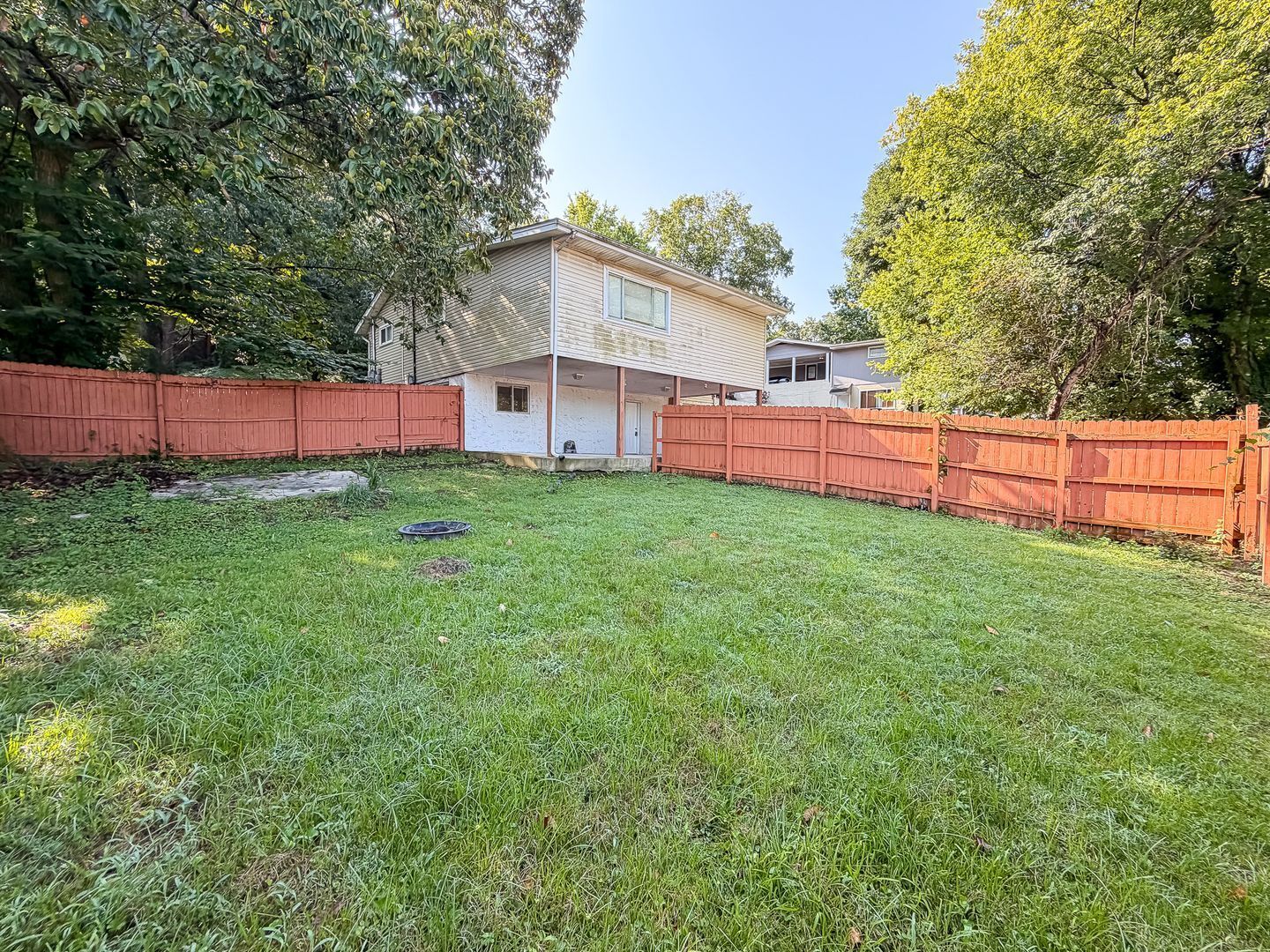 Building Photo - 1309 Labrea Dr