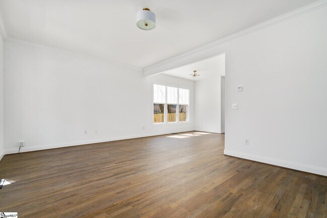 Building Photo - 309 Echols St