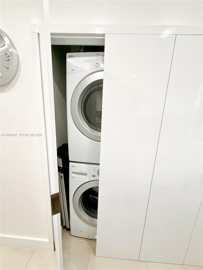 Building Photo - 14911 SW 88th Terrace