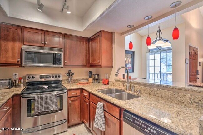 Building Photo - 11011 N 92nd St