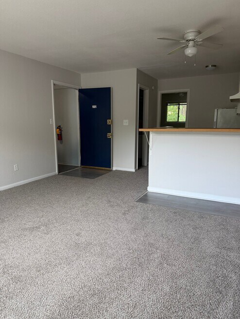 Building Photo - 2412 Azalea Garden Rd