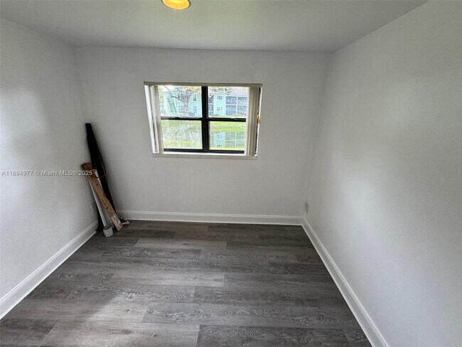 Building Photo - 3947 NW 87th Ave