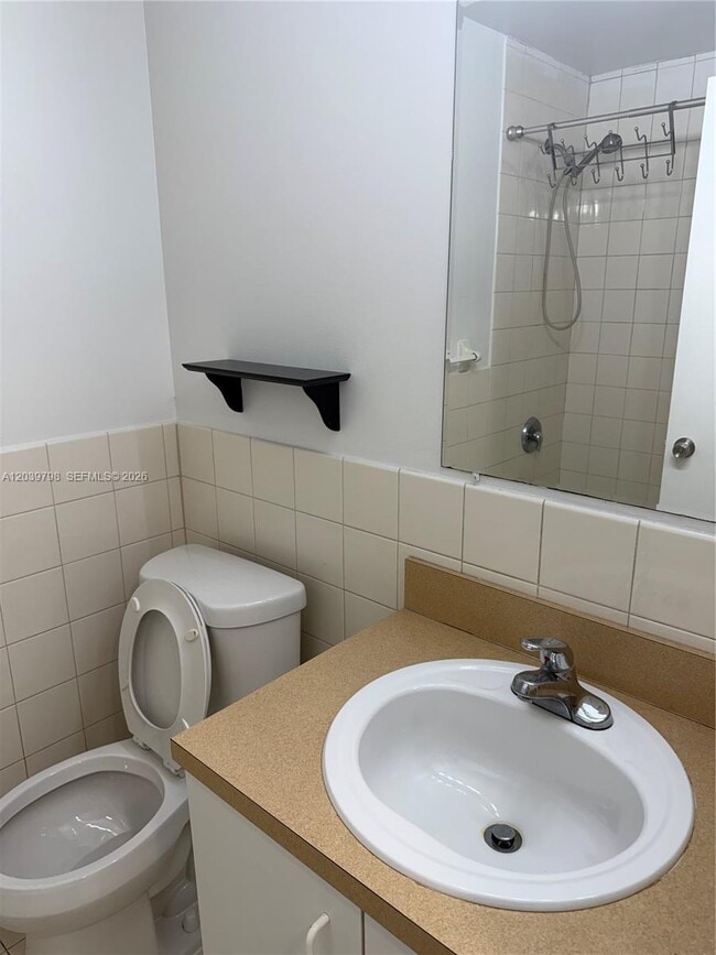 Building Photo - 17740 SW 103rd Ave