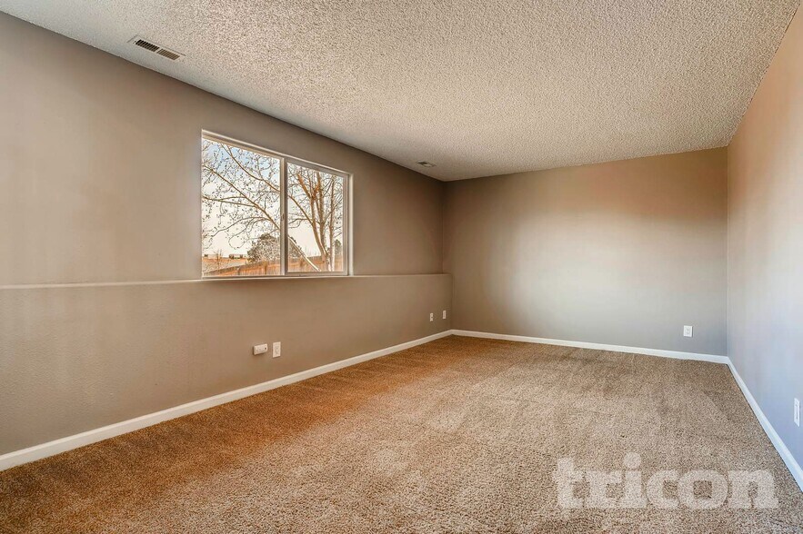 Building Photo - 3870 Caviar Ct