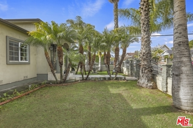 Building Photo - 4356 Kingswell Ave