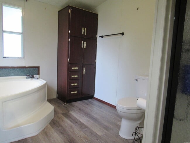 Building Photo - 7614 AR-38