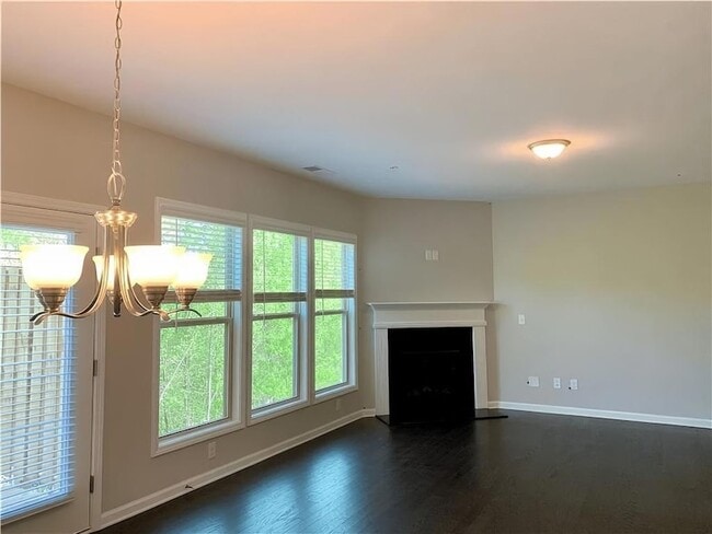 Building Photo - 1327 Elderwood Way