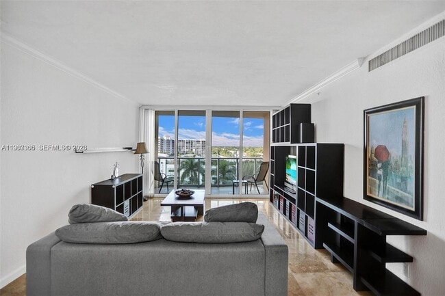 Building Photo - 2501 S Ocean Dr