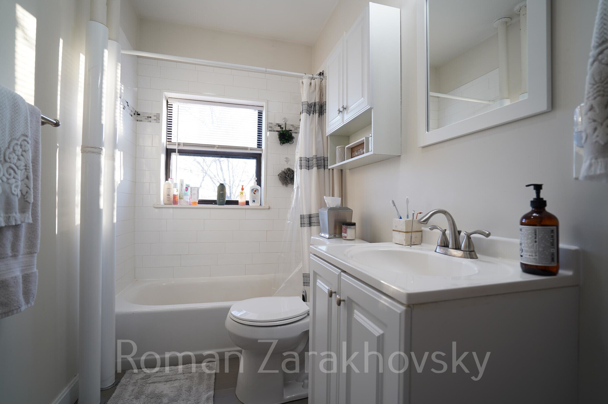 Building Photo - 431 Broadway