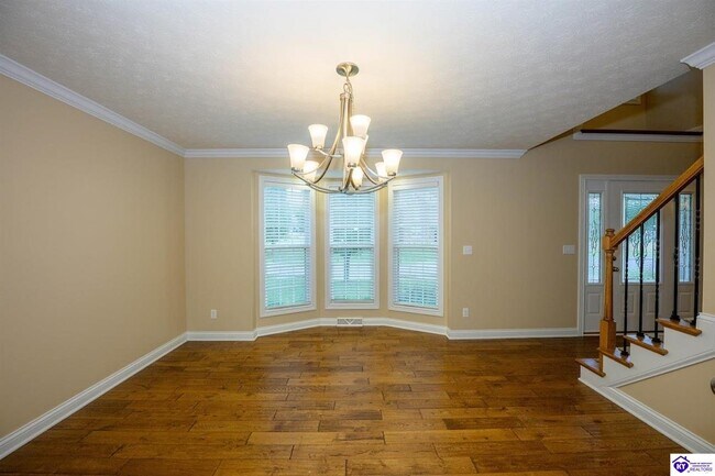 Building Photo - 114 W Mandarin Ct