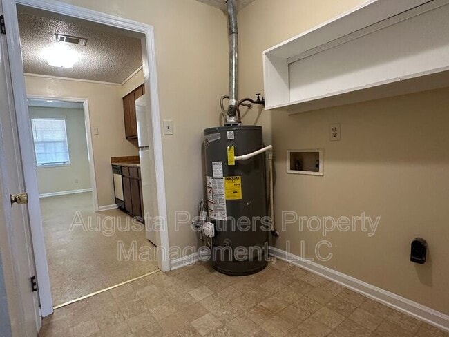 Building Photo - 4613 Renee St