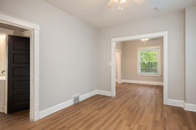 Building Photo - 4122 Locust St