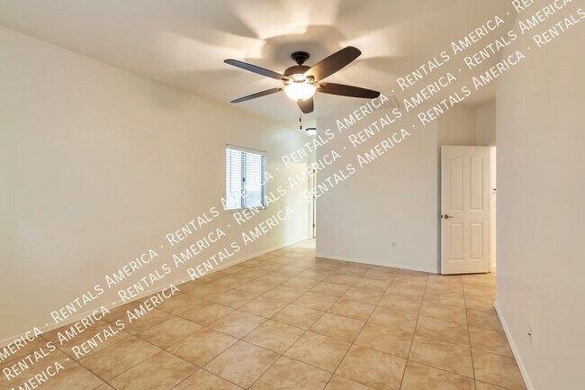 Building Photo - 8960 N Country Home Ln