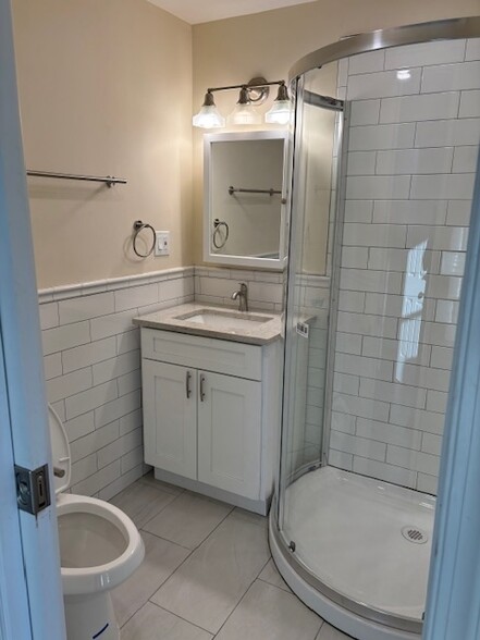 Bathroom - 2909 13th St NW