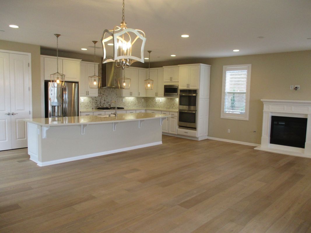 Building Photo - 12 Farra