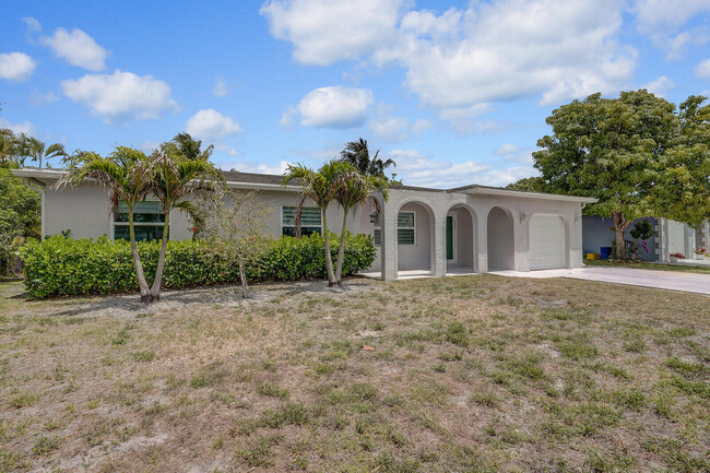 Building Photo - 10927 Granite St
