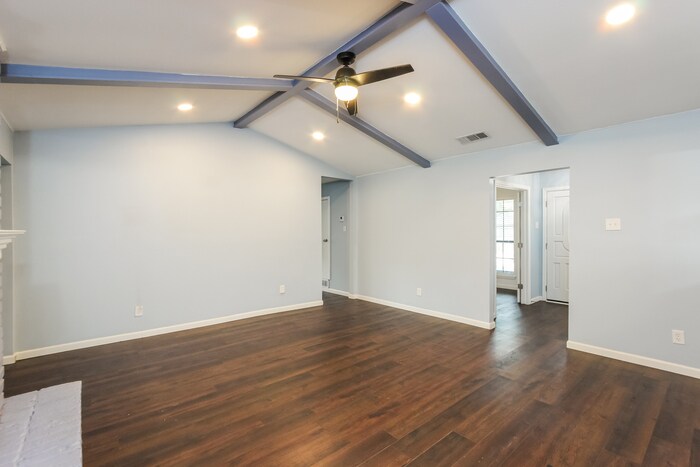 Building Photo - 510 Ridgegate Dr