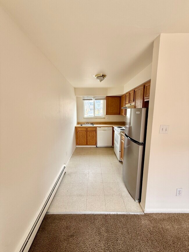 Kitchen - 3650 Upham