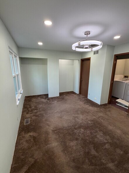 Building Photo - 2617 Oakshire Ct
