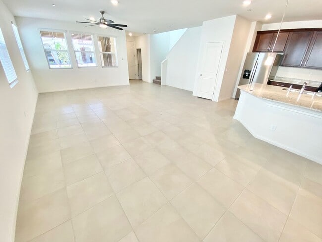 Building Photo - STUNNING BRAND NEW 3 BEDROOMS 2.5 BATHROOMS TWO STORY TOWNHOUSE WITH 2 CAR GARAGE