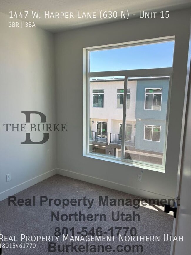 Building Photo - 1447 Harper Ln