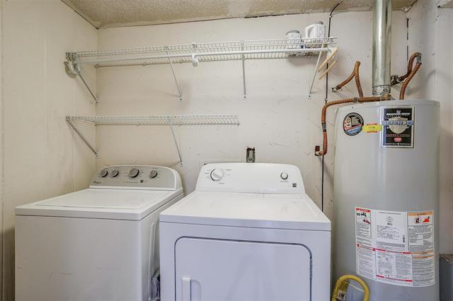 Building Photo - 3824 Birchman Ave