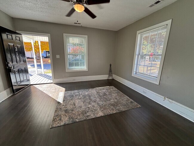 Building Photo - COMING SOON! 3 Bedroom House in Gastonia! DEPOSIT-FREE Renting option thru OBLIGO! Deposit Altern...