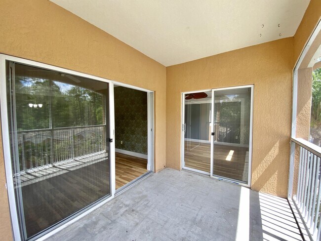 Building Photo - 1840 Florida Club Cir