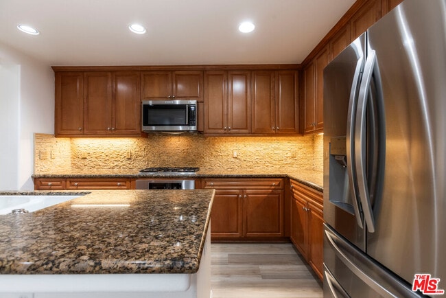 Building Photo - 12975 Agustin Pl