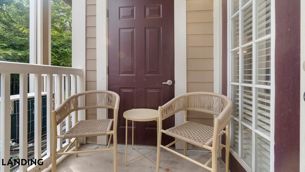 Building Photo - 655 W Mallard Creek Church Rd