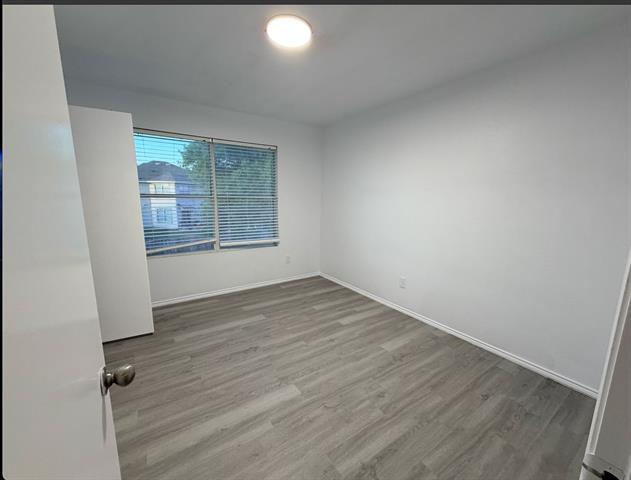 Building Photo - 8440 Shallow Creek Dr