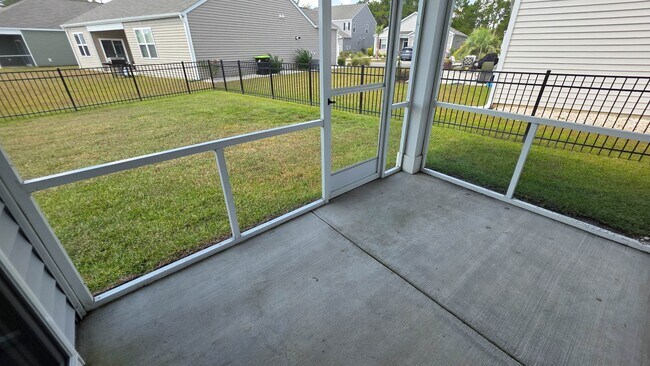 Building Photo - 506 Hogwart Ln