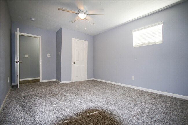 Building Photo - 4130 Galesburg St