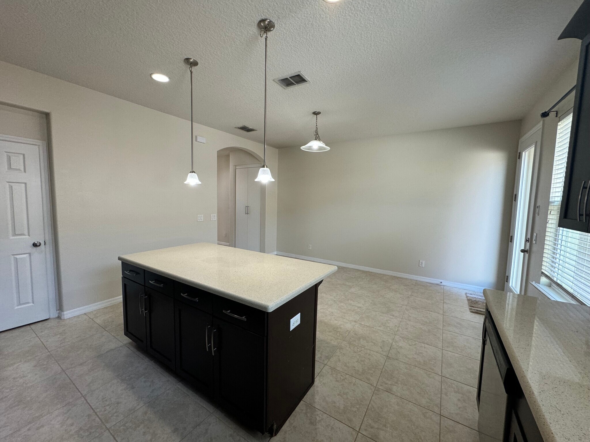 Building Photo - 8428 Iron Mountain Trl