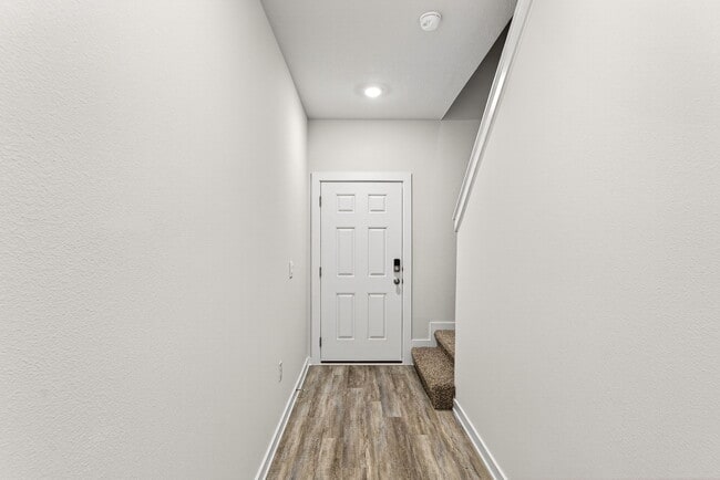 Building Photo - 51 S Main Deck Dr