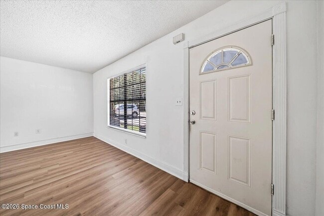 Building Photo - 1300 Arlington Ln NE
