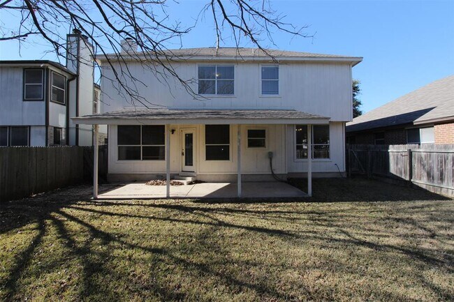 Building Photo - 15321 Ozone Pl
