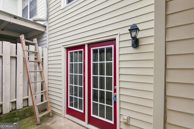 Building Photo - 218 Mill Creek Pl