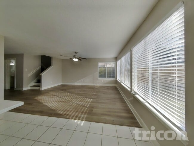 Building Photo - 21899 Pinewilde Ct