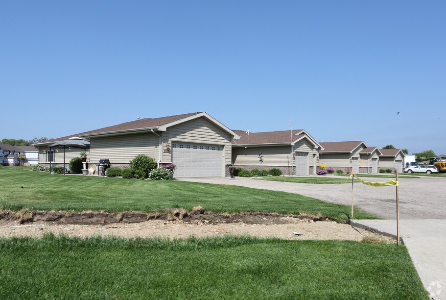 ELM GROVE ESTATES 2600 Kadlec Dr Beloit WI 53511 Apartment Finder