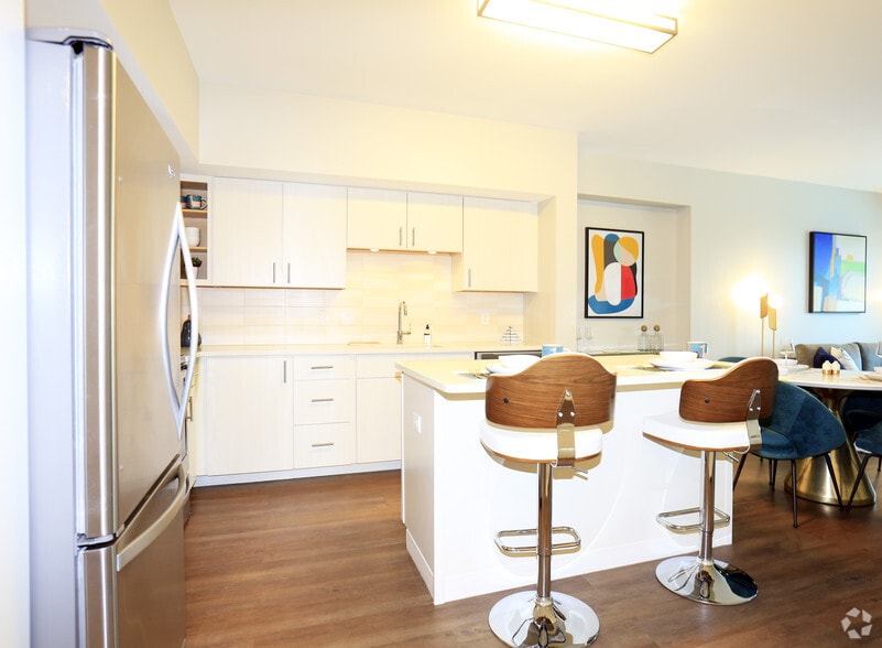 Building Photo - Summer House Apartments