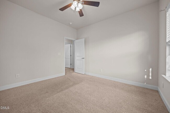 Building Photo - 75 Rolling Waters Ct