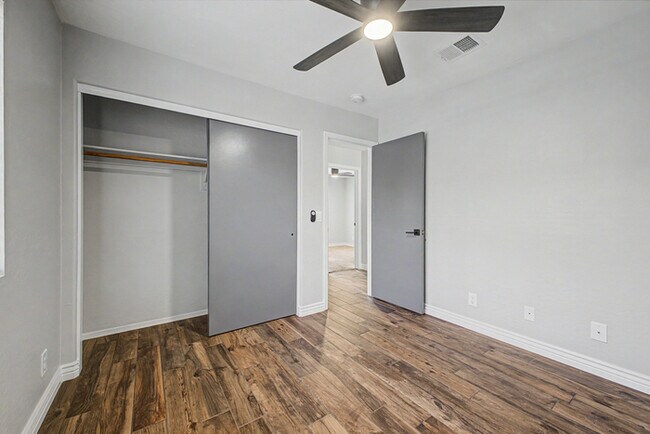 Building Photo - 2866 E Toledo Ct