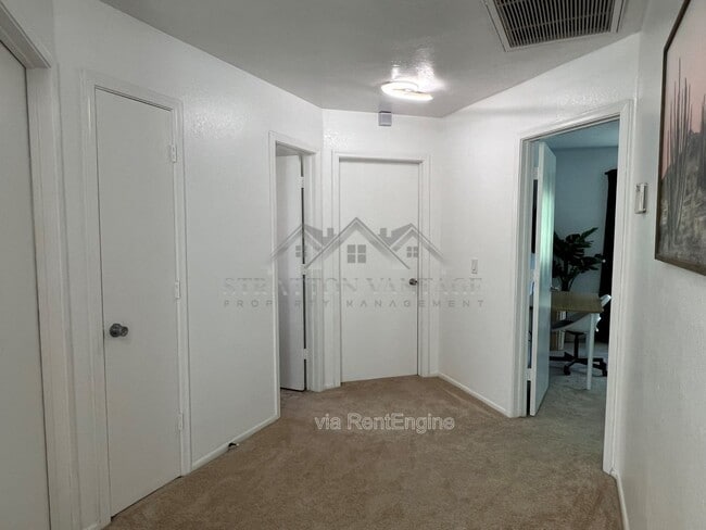 Building Photo - 3402 W Frankfurt Dr