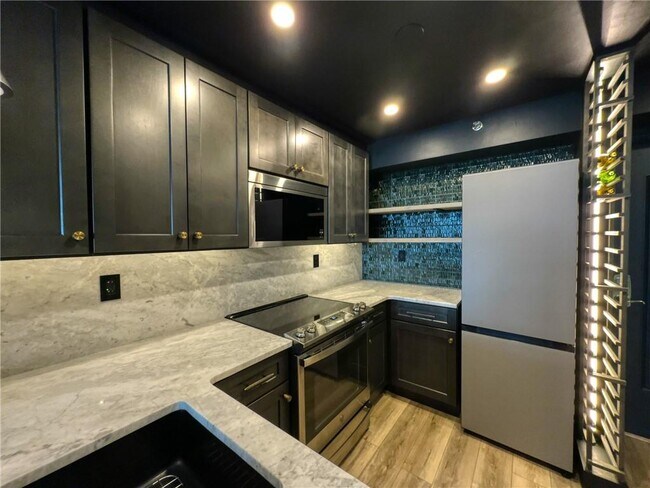 Building Photo - 2870 Pharr Ct S Northwest