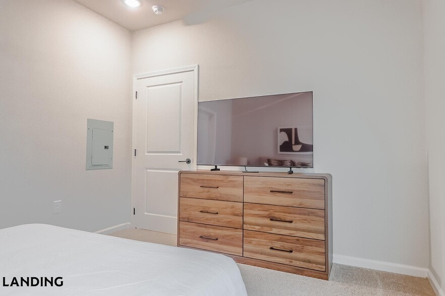 Building Photo - 1650 Harris Hill Rd